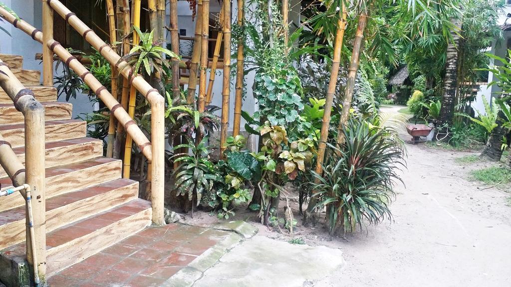 Bamboo Bungalows Resthouse Balabag  Eksteriør billede