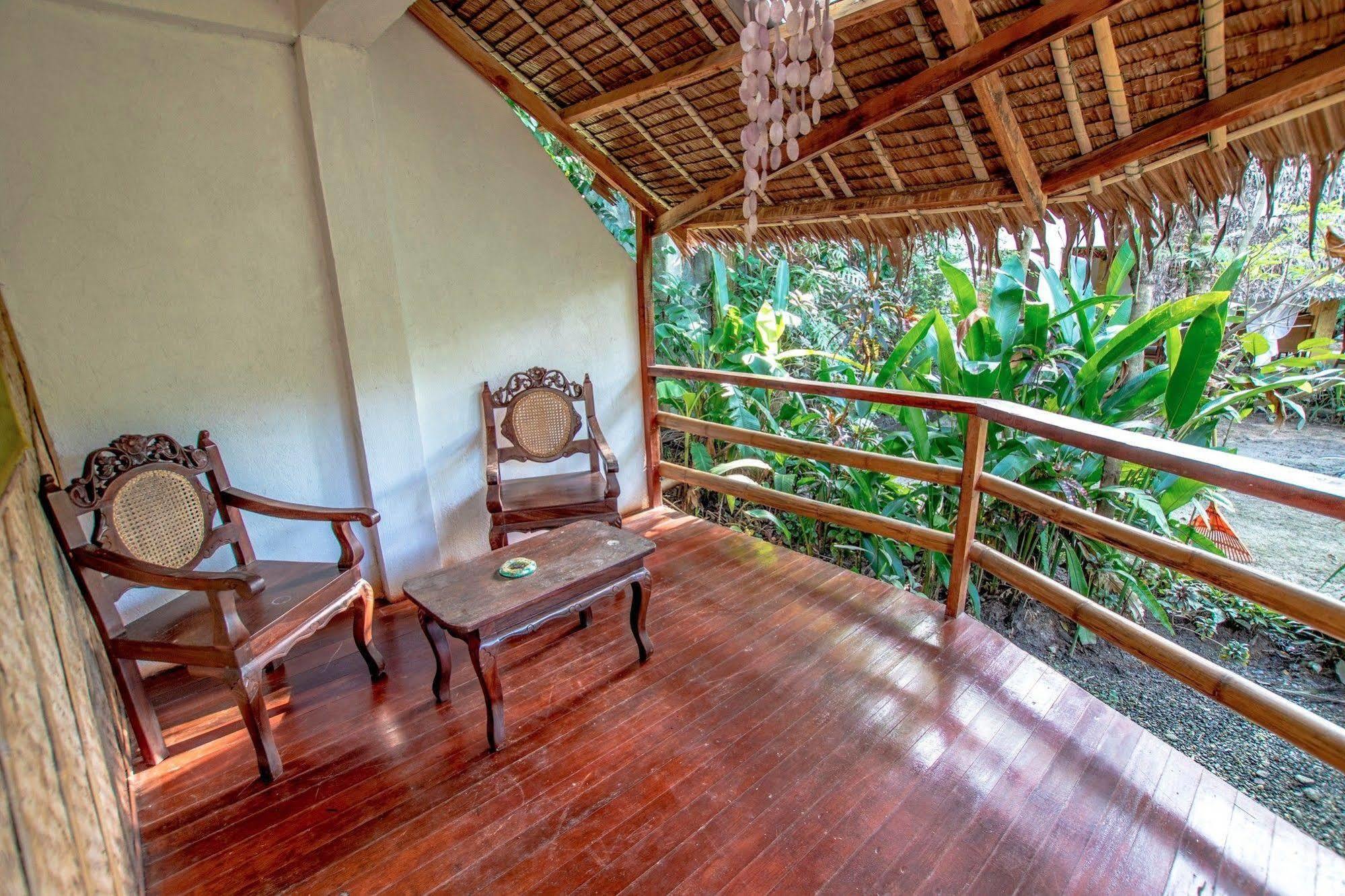Bamboo Bungalows Resthouse Balabag  Eksteriør billede