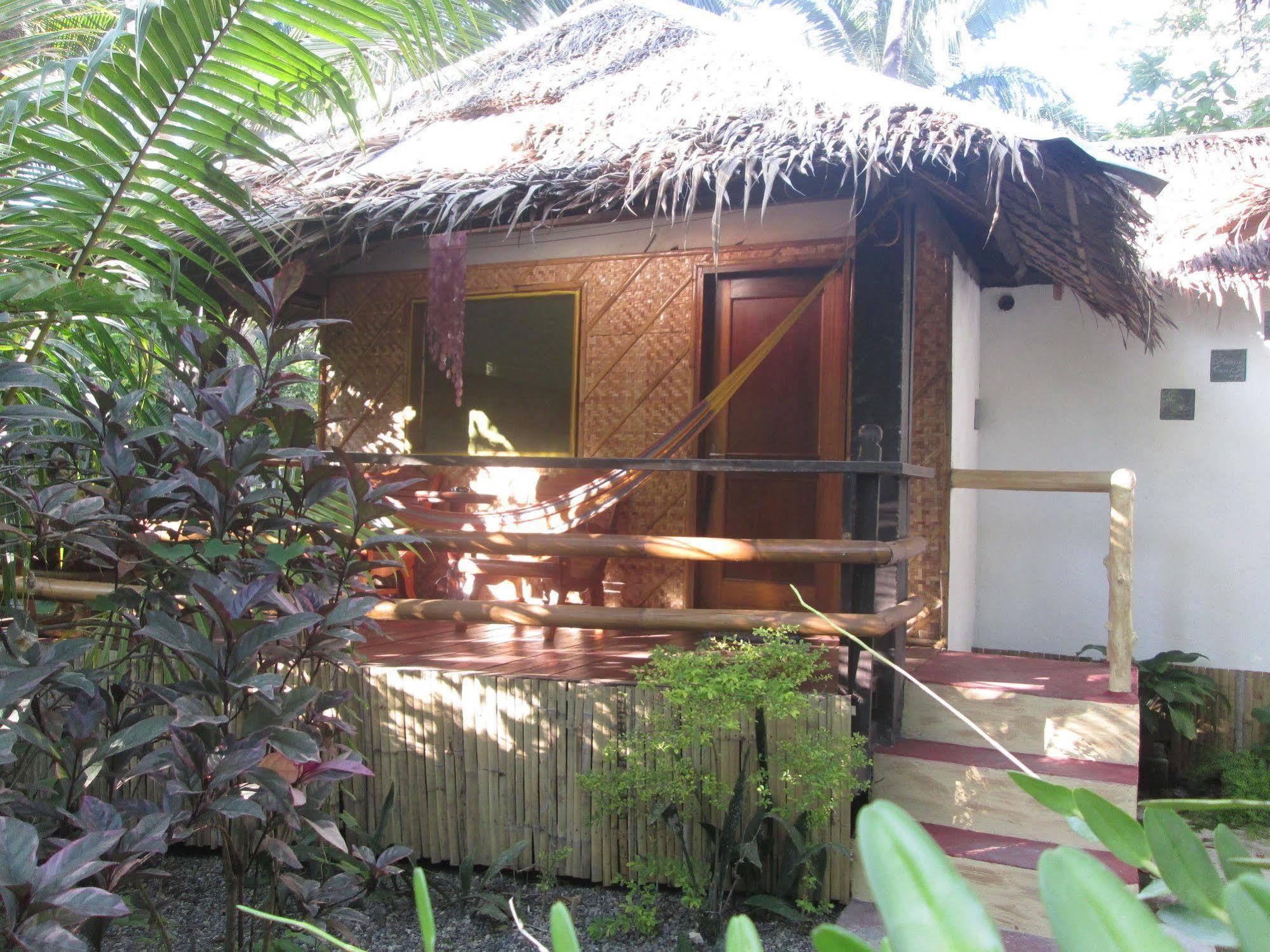 Bamboo Bungalows Resthouse Balabag  Eksteriør billede